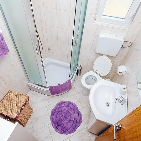 Apartment Marija Vrsi